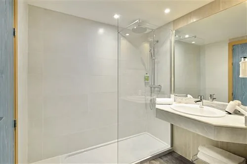 Room, Single, Double or Twin Bed, Pool View، Sol Barbados 2/2