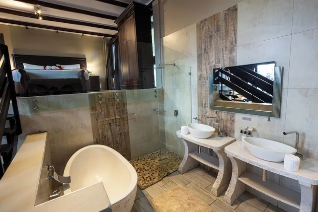 غرفة شهر العسل تنفيذية بسرير كينج، Waterfalls Boutique Hotel 10/10
