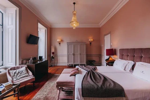 Master, Queen Bed، Torel Palace Lisbon 9/10