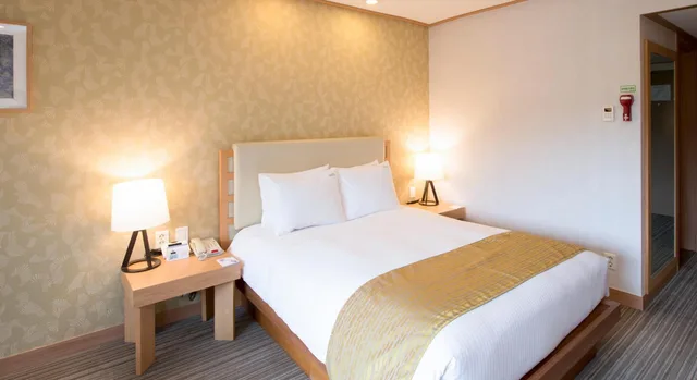 غرفة بسرير كوين بإطلالة على الجبل، Holiday Inn Resort Alpensia Pyeongchang 6/10