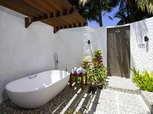 BEACH VILLA-Transfer Excluded، Mercure Maldives Kooddoo Resort 5/5