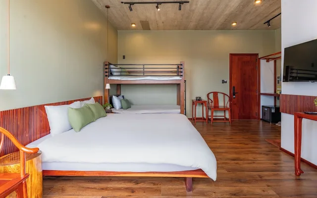 غرفة عائلية بسرير كينج وسرير بطابقين، Pi Hostel 1/7