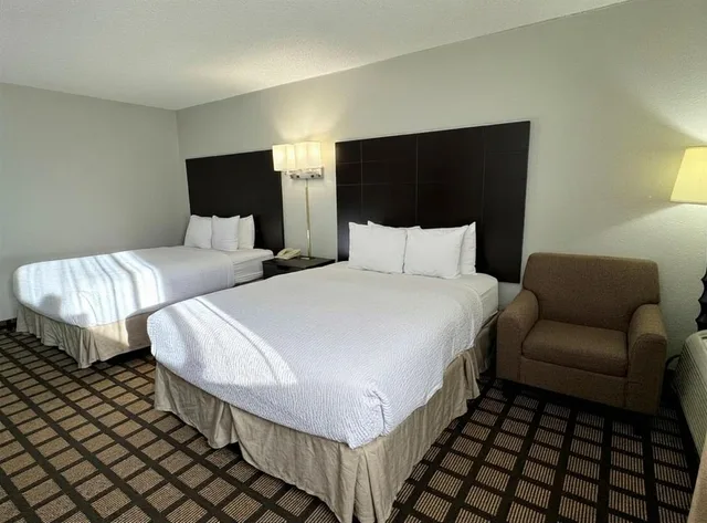 غرفة ديلوكس بسرير كوين لذوي الإعاقة، Baymont by Wyndham Queensbury / Lake George 6/10