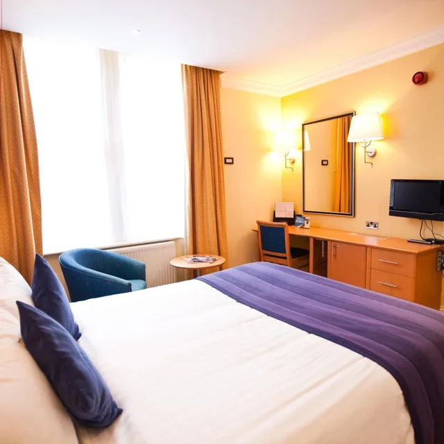 غرفة بسرير مزدوج لذوي الإعاقة، The Caledonian Hotel 1/3