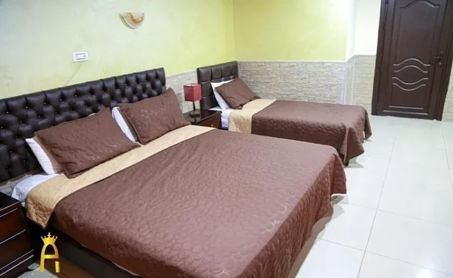 غرفة ثلاثية بثلاثة أسرّة، Amman Palace Hotel 1/1
