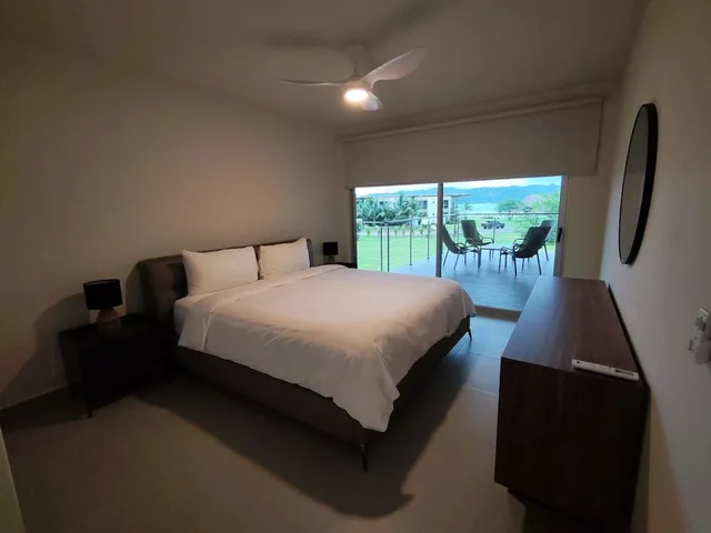 4 Bedrooms, Condo, Deluxe, King Bed, 1 Queen and 2 Double Beds, Partial Ocean View, Garden Area، Villa Marina Lodge and Condos 3/5
