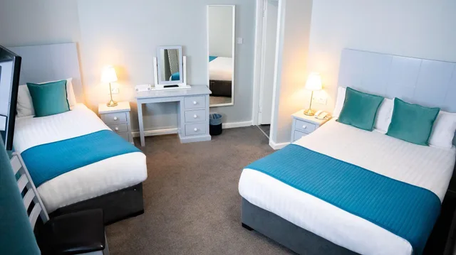 غرفة ثلاثية بسريرين، Beresford Hotel 2/7