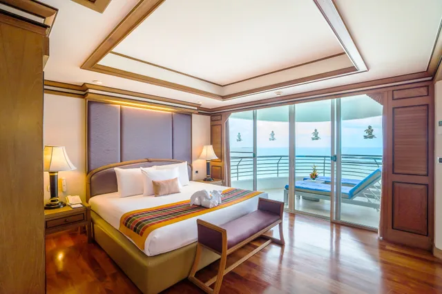 جناح بسرير كينج بغرفة نوم واحدة، Royal Cliff Grand Hotel 3/4