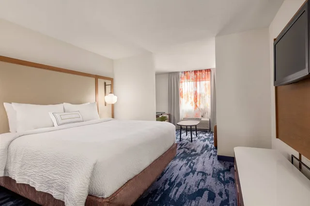 غرفة بسرير كينج مع أريكة، Fairfield Inn By Marriott Vacaville 1/1