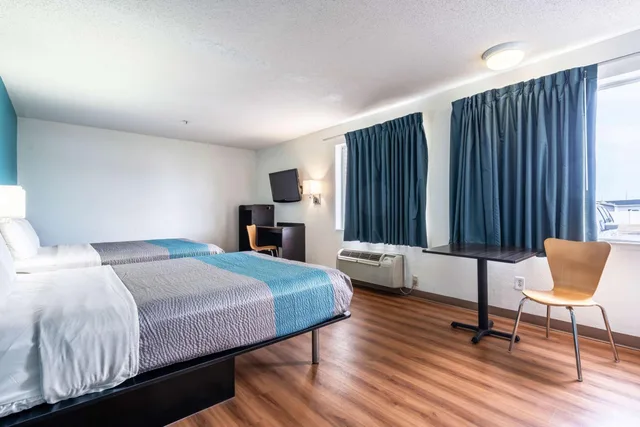 غرفة رباعية لذوي الإعاقة، Motel6 Rocky Mount, NC 2/10