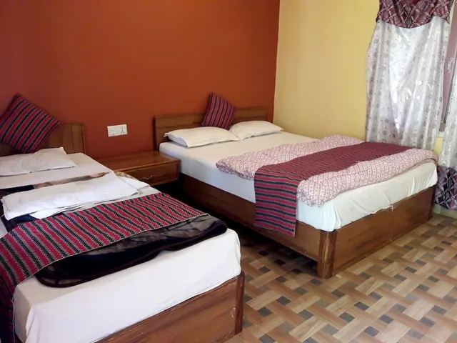 غرفة قياسية بسرير مزدوج وسرير فردي بغرفتي نوم، Hotel Park Inn 2/5