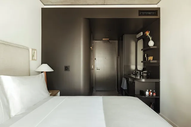 Solo, King Bed، Populus Hotel 3/4