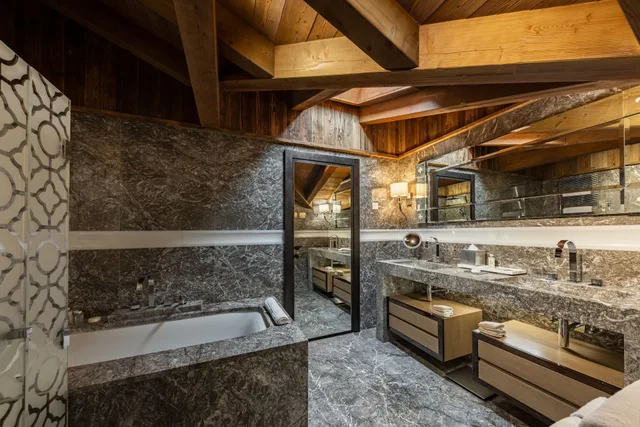 جناح بريستيج بسريرين كينج، Ultima Gstaad 3/3