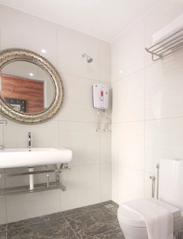 غرفة عائلية بسرير كينج وسرير فردي، Hermess Hotel 2/2