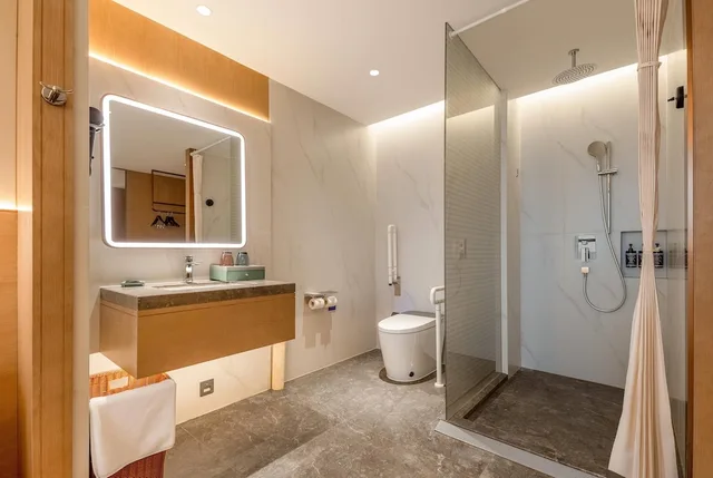 Room, King Bed, Accessible, Wyndham Garden Shanghai Songjiang 3/3