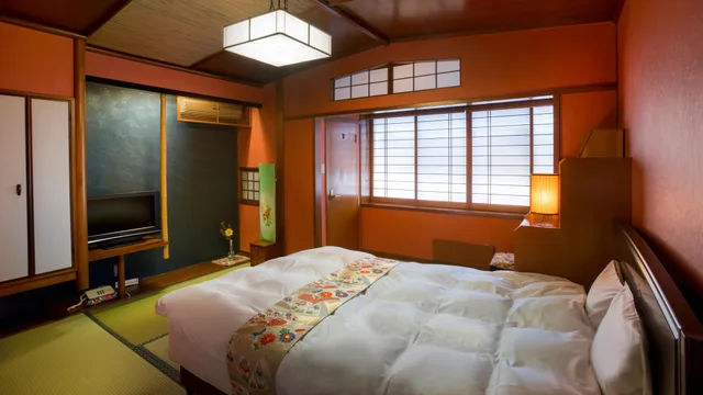غرفة يابانية غربية اقتصادية صغيرة بسرير نصف مزدوج، Kinosaki Onsen Hanakouji Saigetsu 1/1