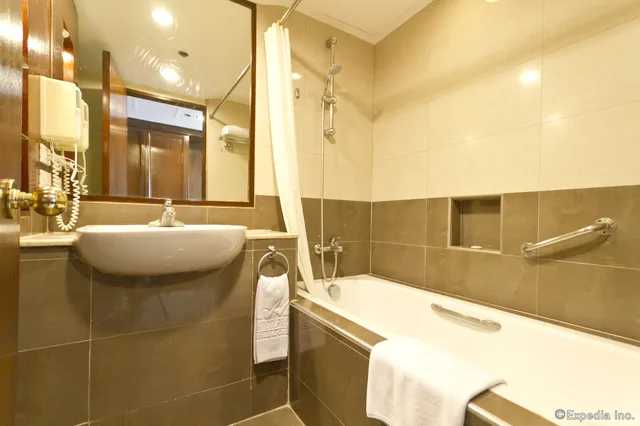 Superior, Waterfront Cebu City Hotel and Casino 10/10