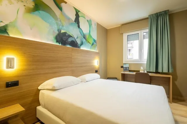 غرفة قياسية بسرير كوين، Wyndham Garden Conegliano 3/5