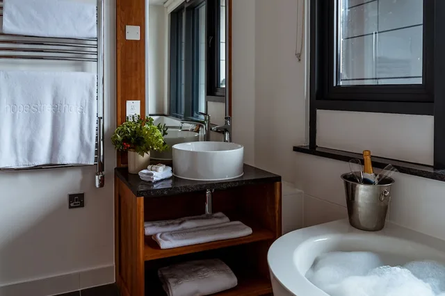 Lounge, Suite, King Bed، Hope Street Hotel 9/10