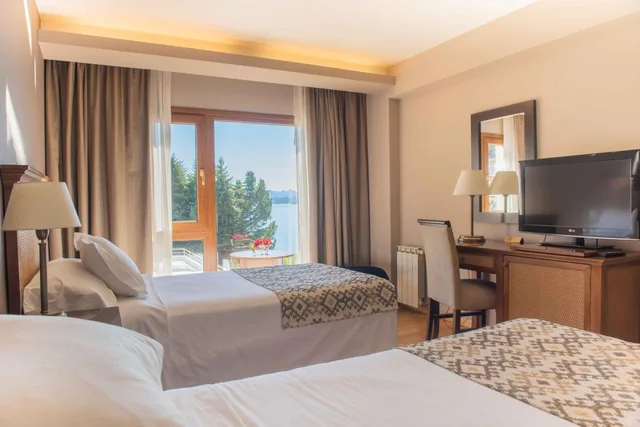 غرفة قياسية بسريرين منفصلين، Cacique Inacayal Lake & Spa Hotel 3/4