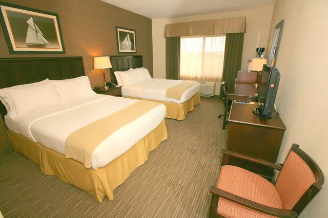 غرفة قياسية بسريرين كوين، HOLIDAY INN EXPRESS SAN DIEGO SOUTH - CHULA VISTA 5/10