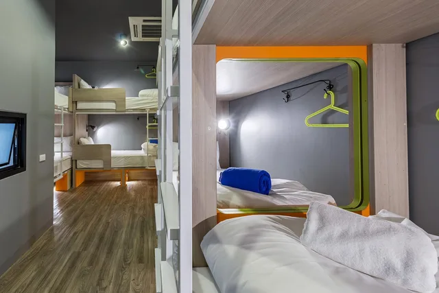 سكن مشترك بثمانية أسرّة وأسرّة بطابقين للنساء، Isanook Hostel 2/2