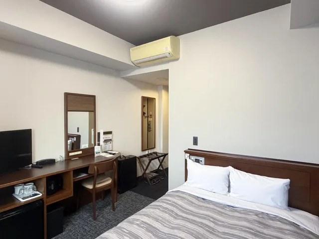 غرفة بسرير نصف مزدوج للمدخنين، Hotel Route-Inn Kanda Ekimae 3/4
