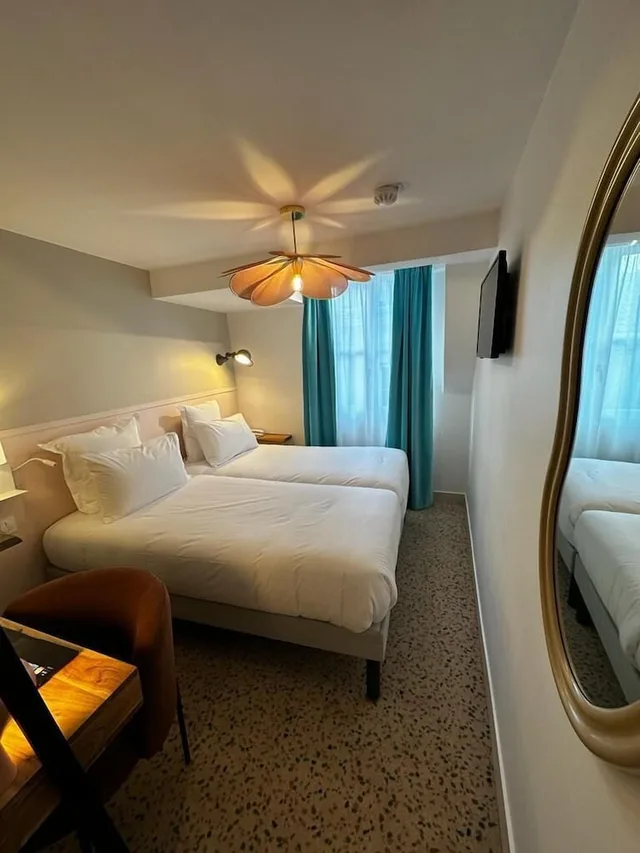 غرفة سوبيريور بسريرين منفصلين، HOTEL DES CANETTES 2/5