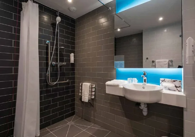 Standard, Twin Beds, Accessible, HOLIDAY INN EXPRESS PARIS - CDG AIRPORT 6/6