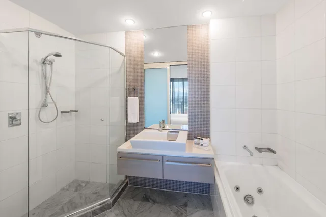 شقة ديلوكس بغرفتي نوم، Oaks Adelaide Horizons Suites 3/5