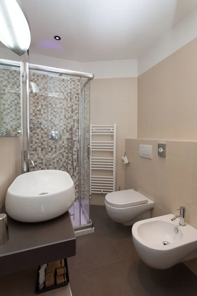 Room, Double Bed, HOTEL ADLON 5/5
