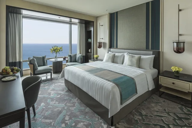 Premier, King Bed, Ocean View, Shangri-La Colombo 1/5