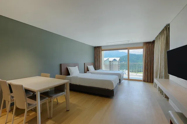 East, Family, 2 Double Beds, Kitchen، Sono Del Pino 2/2