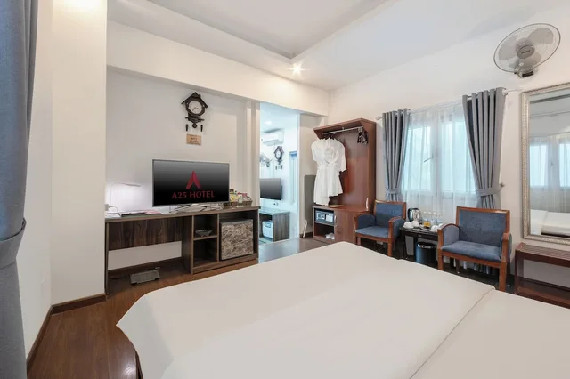 غرفة عائلية بسرير كوين وسرير فردي، A25 Hotel Quang Trung 5/6