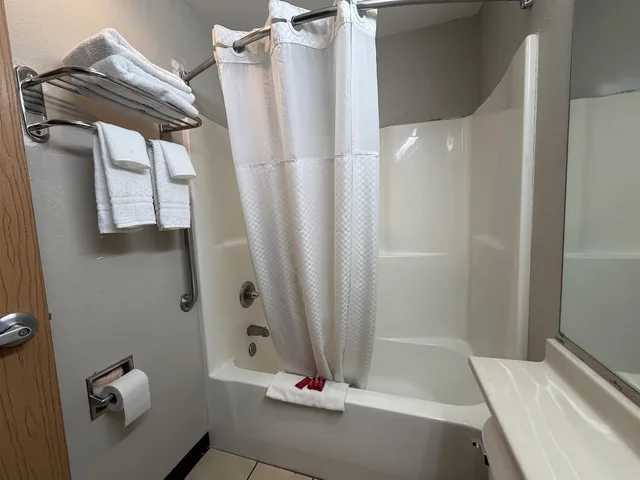 غرفة قياسية بسريرين كوين، Microtel Inn & Suites Huntsville 4/4