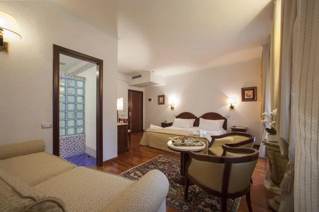 جناح جونيور، Majestic Toscanelli Hotel 5/6
