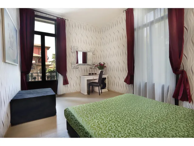 Deluxe, Double Bed, Atlanta Augustus 2/4
