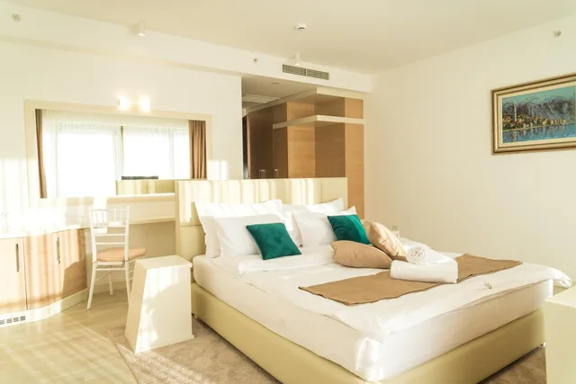غرفة ديلوكس بسرير مزدوج بإطلالة على البحر بشرفة، Hotel KADMO by Aycon 7/10