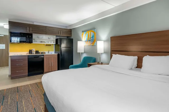 Efficiency, Suite, King Bed, Accessible، MainStay Suites Lexington I-75 1/5