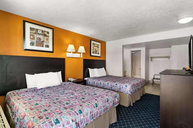 Room, 2 Queen Beds, Americas Best Value Inn Lincoln 1/6