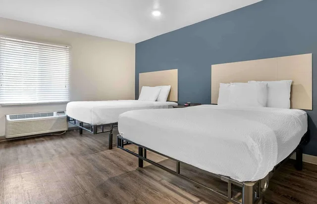استوديو بسريرين كوين، Extended Stay America Select Suites - Tallahassee - East 2/4