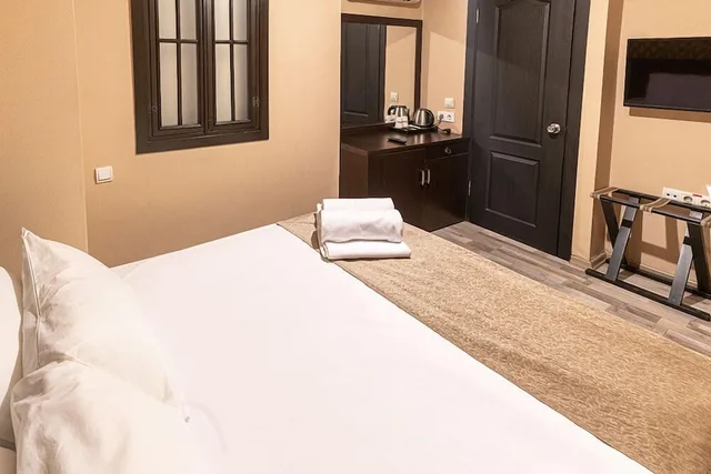 Economy, Double Bed, No Window، Pamuk City Hotel 2/5