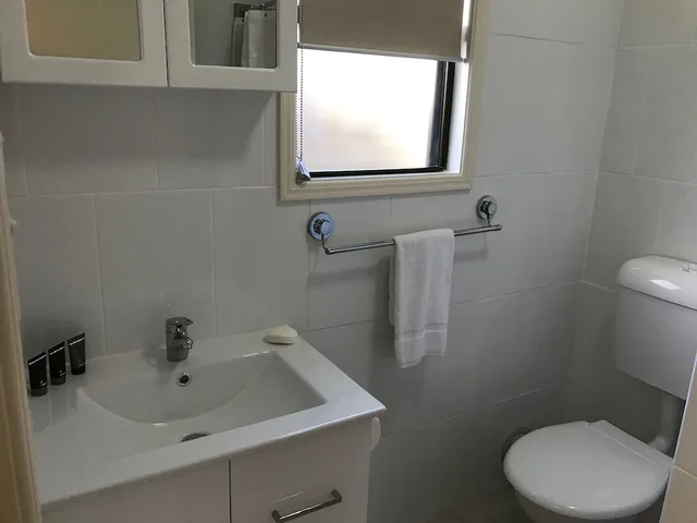 جناح استوديو بسرير كوين، Tasman Holiday Parks - Torquay Palms 2/2