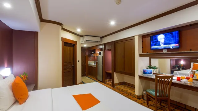 جناح استوديو بسرير كينج مع أريكة، Pacific Club Resort 1/10