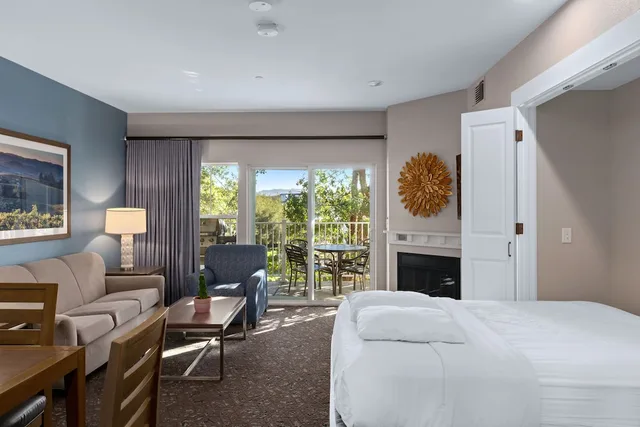 Studio, Queen Murphy Bed، Worldmark Windsor 1/2