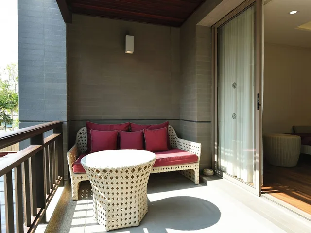 Mood, King Bed, Balcony، Rest Detail Hotel 7/8