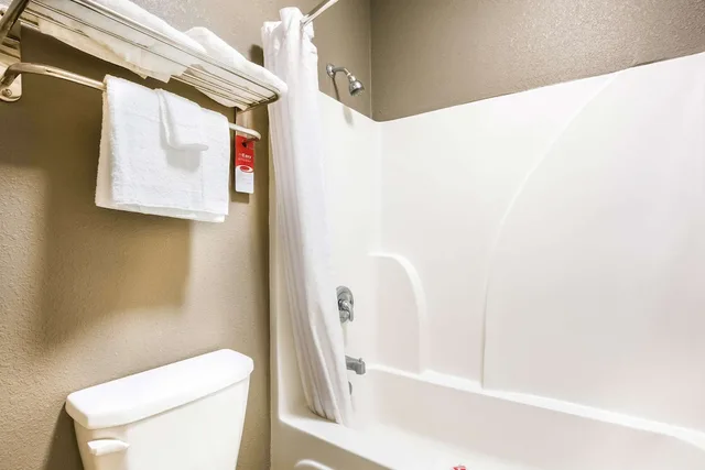 غرفة بسريرين كوين لذوي الإعاقة، Econo Lodge Forrest City I-40 4/4