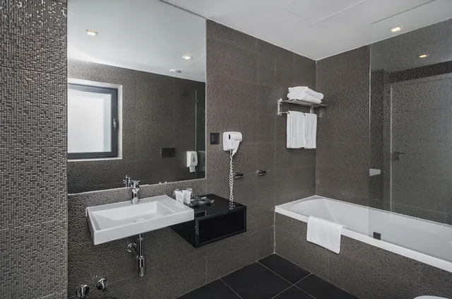 غرفة بسرير مزدوج، Essence Inn Marianos 6/6