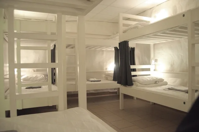 Female Dorm, Female Only, Basic, 10 Bunk Beds, No Window, Private Bathroom، Hostel Dalagatan 4/6