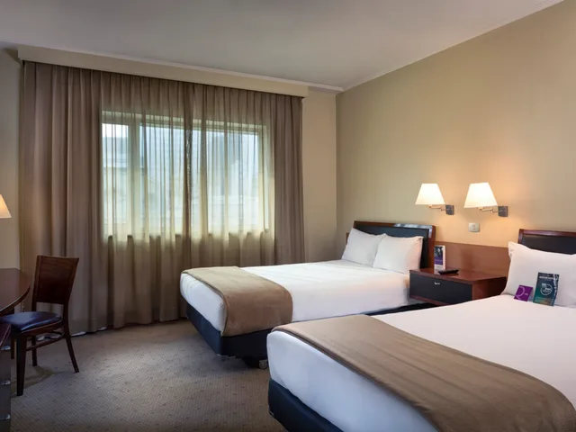 غرفة سوبيريور بسريرين منفصلين بإطلالة، Mercure Santiago Centro 2/5